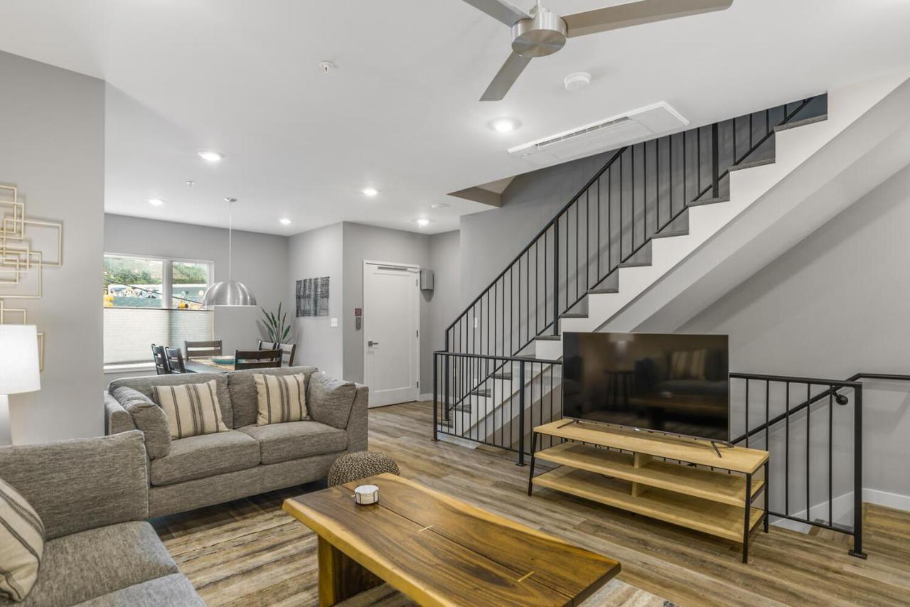 South Slope Townhome With Private Elevator Unit 102 * Asheville
